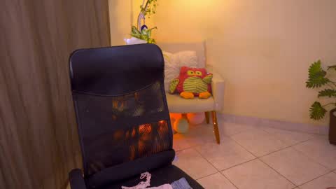 FLORAA online show from 05/15/26, 03:41
