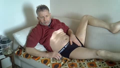 blue online show from 10/19/25, 08:26