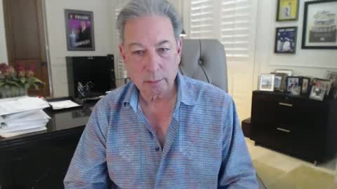 Snapshot of blueisles chatting on 12/01/24, 04:29 blueisles online show from 12/01/24, 04:29