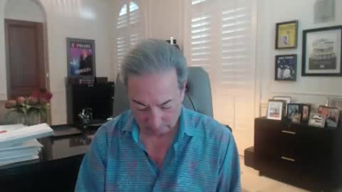 Snapshot of blueisles chatting on 12/23/24, 08:36 blueisles online show from 12/23/24, 08:36