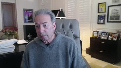 Snapshot of blueisles chatting on 12/31/24, 09:06 blueisles online show from 12/31/24, 09:06