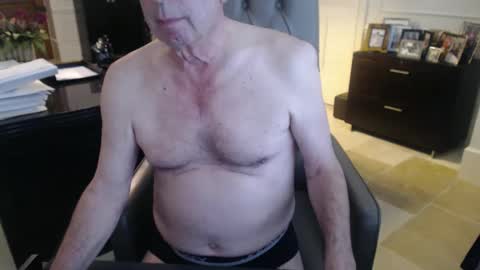 Snapshot of blueisles chatting on 01/08/25, 09:34 blueisles online show from 01/08/25, 09:34