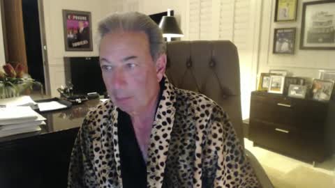 Snapshot of blueisles chatting on 03/02/25, 11:53 blueisles online show from 03/02/25, 11:53