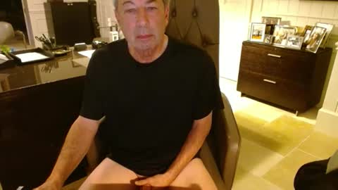 Snapshot of blueisles chatting on 02/26/26, 12:42 blueisles online show from 02/26/26, 12:42