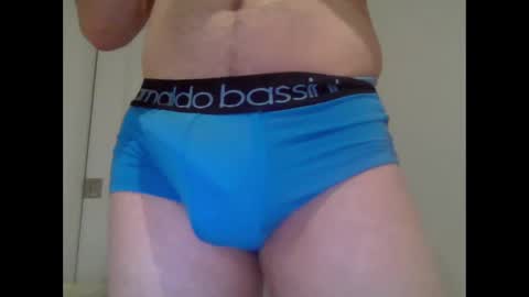 Snapshot of bluemelonc chatting on 02/17/25, 07:37 bluemelonc online show from 02/17/25, 07:37