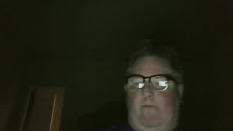 Snapshot of bluemoose70 chatting on 02/19/25, 04:01 bluemoose70 online show from 02/19/25, 04:01