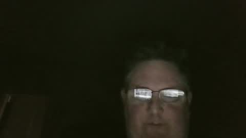 Snapshot of bluemoose70 chatting on 12/17/25, 12:27 bluemoose70 online show from 12/17/25, 12:27