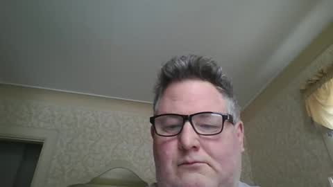 Snapshot of bluemoose70 chatting on 02/11/26, 07:19 bluemoose70 online show from 02/11/26, 07:19