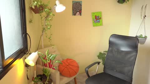 FLORAA online show from 01/14/25, 01:38