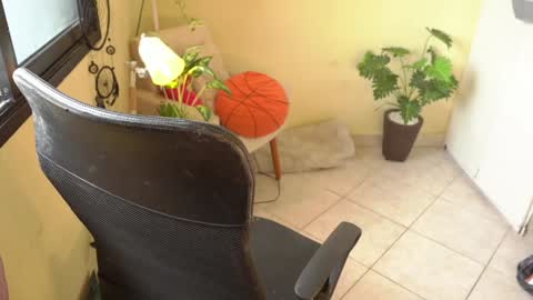 FLORAA online show from 01/14/25, 04:40