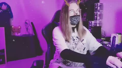 Blue online show from 12/17/25, 10:16