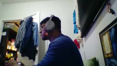 Snapshot of bluevegeta143 chatting on 02/14/26, 08:00 bluevegeta143 online show from 02/14/26, 08:00