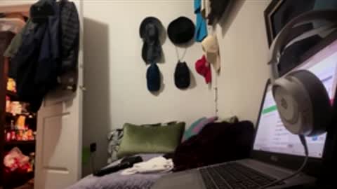 Snapshot of bluevegeta143 chatting on 02/21/26, 10:05 bluevegeta143 online show from 02/21/26, 10:05