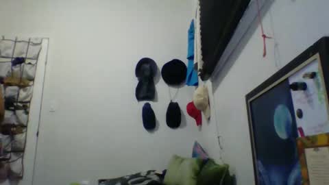 Snapshot of bluevegeta143 chatting on 02/25/26, 11:20 bluevegeta143 online show from 02/25/26, 11:20