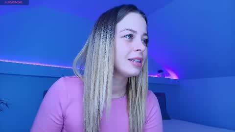 Kate online show from 03/25/26, 05:24