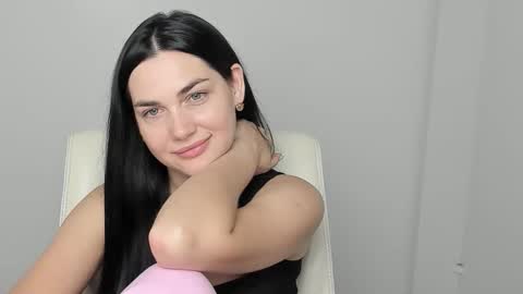 Snapshot of blum_kelly chatting on 09/28/25, 11:43 Kelly online show from 09/28/25, 11:43