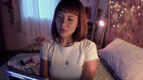Snapshot of blumasweet chatting on 12/28/24, 11:19 Bluma Sweet online show from 12/28/24, 11:19