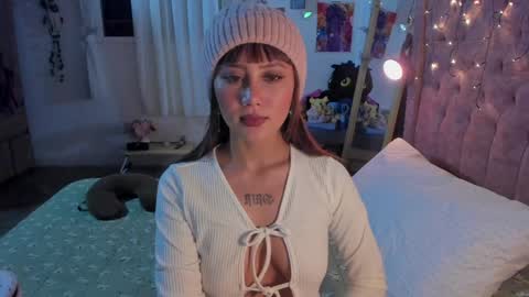 Snapshot of blumasweet chatting on 12/29/24, 07:28 Bluma Sweet online show from 12/29/24, 07:28