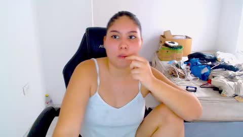  Hey guysI am BrendaWelcome my room online show from 12/03/25, 08:07