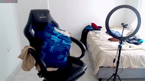  Hey guysI am BrendaWelcome my room online show from 07/08/26, 08:46