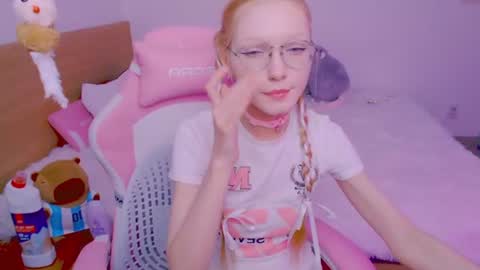 Snapshot of blush_alert chatting on 07/09/26, 10:41 Diana online show from 07/09/26, 10:41