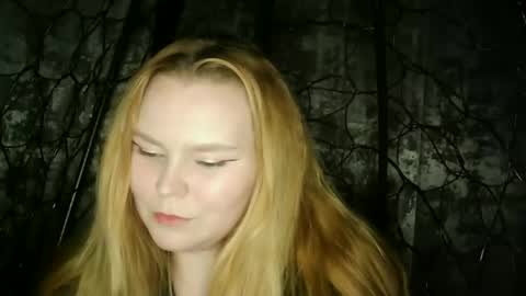 blushing_star online show from 09/12/25, 05:02