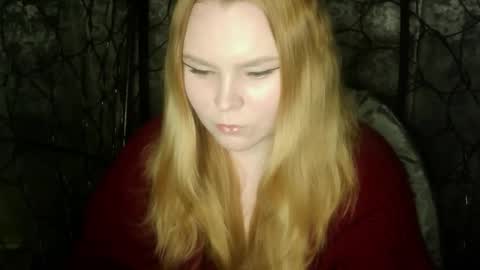 blushing_star online show from 10/10/25, 04:39