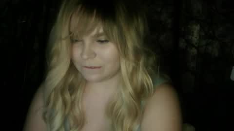 blushing_star online show from 12/19/25, 04:36