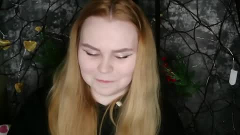 blushing_star online show from 04/14/26, 03:51