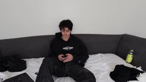 Snapshot of bluskyzz chatting on 02/16/25, 08:55 BluSky online show from 02/16/25, 08:55