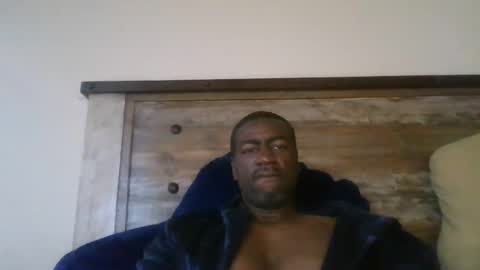bluuthunder1914 online show from 12/20/25, 02:02
