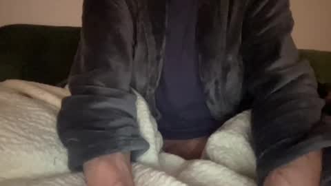 Snapshot of bluuuuuuub chatting on 02/09/25, 10:21 bluuuuuuub online show from 02/09/25, 10:21