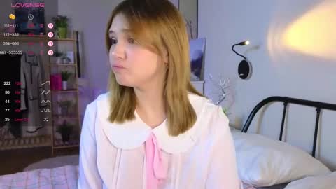 Erica online show from 03/11/25, 05:35