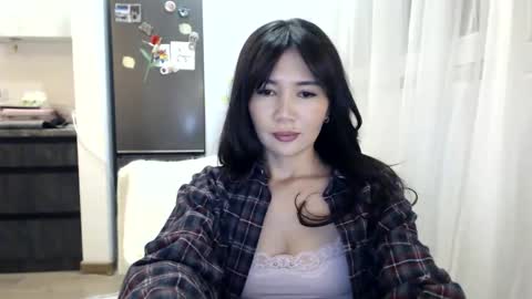 Snapshot of bmw_lovee chatting on 03/11/26, 04:13 Liya online show from 03/11/26, 04:13