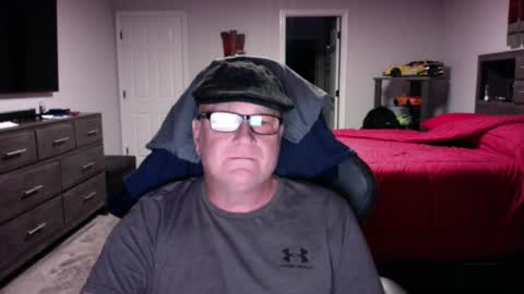 Snapshot of bmwrider4u chatting on 06/23/26, 03:59 bmwrider4u online show from 06/23/26, 03:59