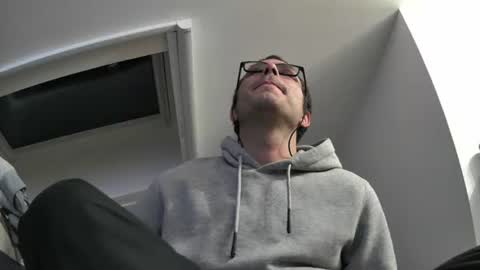 Snapshot of bo22222222 chatting on 11/25/25, 02:22 bo22222222 online show from 11/25/25, 02:22