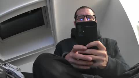 Snapshot of bo22222222 chatting on 12/13/25, 11:43 bo22222222 online show from 12/13/25, 11:43