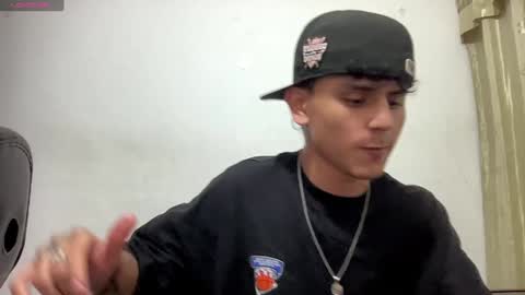 Snapshot of bob_pettersonn chatting on 12/15/24, 12:51 Bob INDEPENDENT MODEL online show from 12/15/24, 12:51