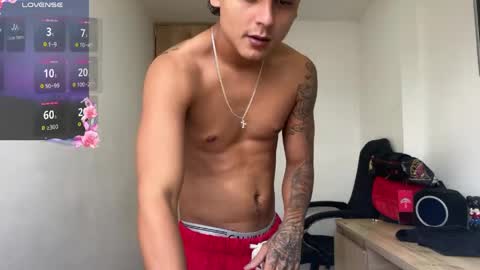 Bob  INDEPENDENT MODEL online show from 04/22/26, 05:47