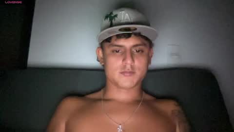 Bob  INDEPENDENT MODEL online show from 06/06/26, 04:28