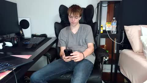 bobby72738 online show from 09/24/25, 02:26