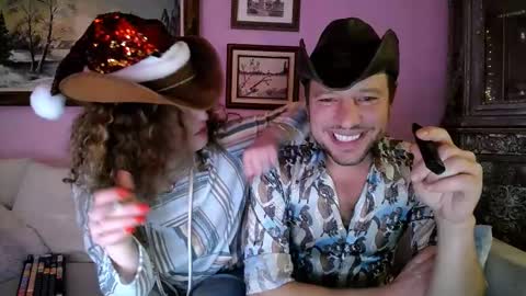 Bobby and Sadie online show from 12/23/25, 06:44