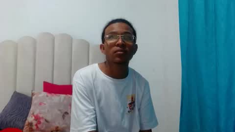 Bobby online show from 12/01/25, 12:54