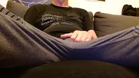 Bobby online show from 02/08/26, 07:12