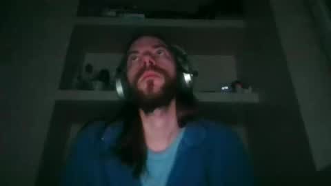 Snapshot of bobbysinger2009 chatting on 11/17/25, 06:57 bobbysinger2009 online show from 11/17/25, 06:57