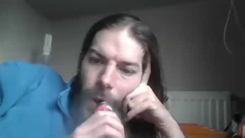 Snapshot of bobbysinger2009 chatting on 12/04/25, 12:58 bobbysinger2009 online show from 12/04/25, 12:58