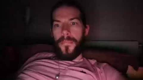 Snapshot of bobbysinger2009 chatting on 12/14/25, 11:09 bobbysinger2009 online show from 12/14/25, 11:09