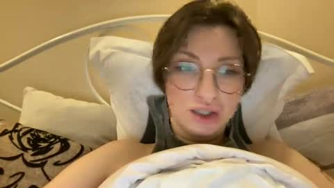 Snapshot of bobwig4 chatting on 12/22/24, 12:39 Tips prfr 11-55-111 tok online show from 12/22/24, 12:39