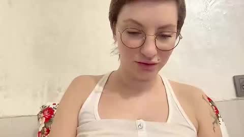 Snapshot of bobwig4 chatting on 11/10/25, 04:11 Tips prfr 11-55-111 tok online show from 11/10/25, 04:11