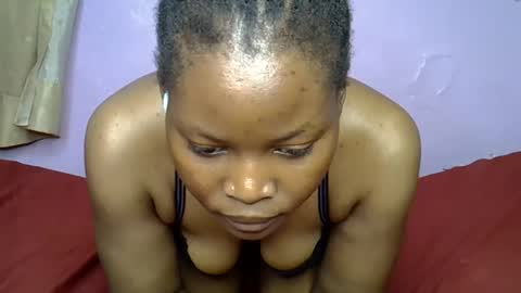 Snapshot of body_desire1 chatting on 12/14/25, 07:58 body_desire1 online show from 12/14/25, 07:58